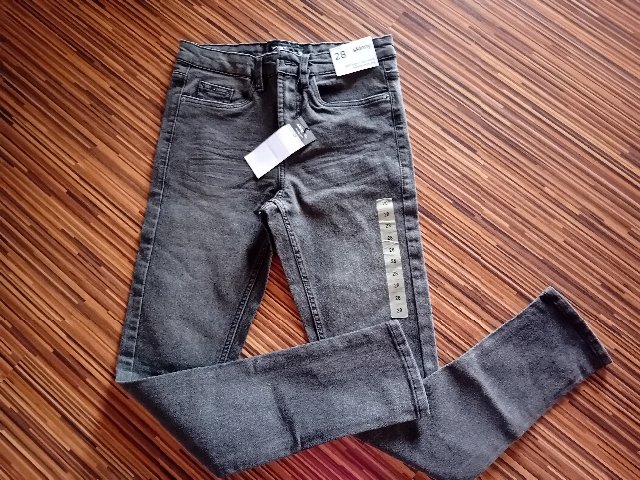 CHLAPČENSKÉ skinny SINSAY***28**
