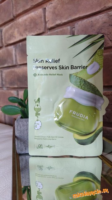 Frudia Skin Relief  Avocado sheet mask