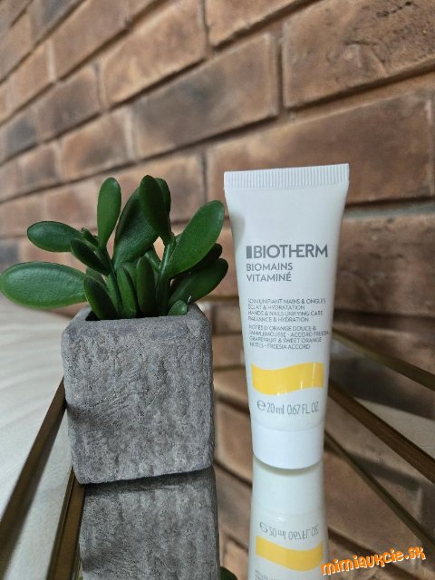 Biotherm Biomains Vitaminé krem na ruky 20ml