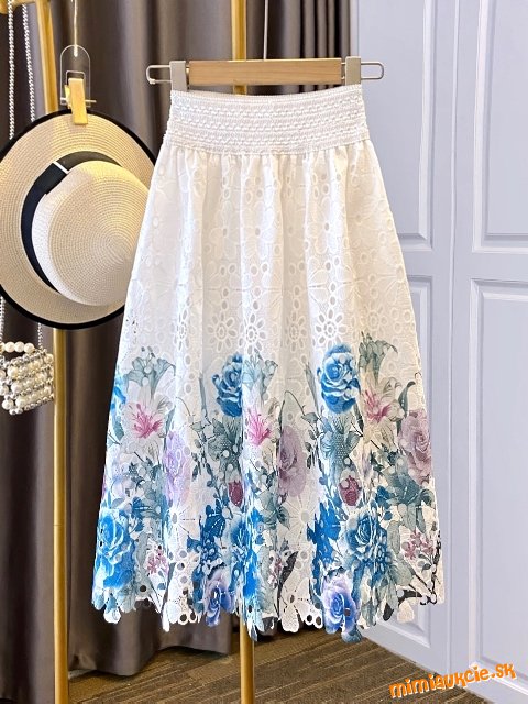 KRÁSNA KRAJKOVANA SUKŇA…XL-XXL….ODPORUČAM…1 KUS