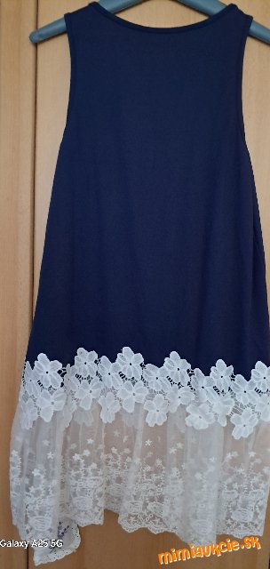 Krásne nové šaty nám. modrá s bielou čipkou veľ. XL