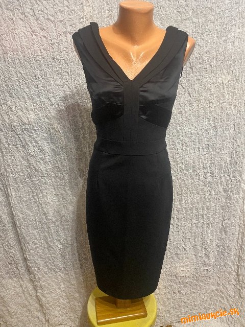 elegantné čierne puzdrové šaty Orsay