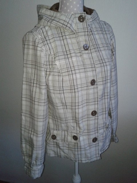 luxusná krémová prechodná bundička Lerros 38