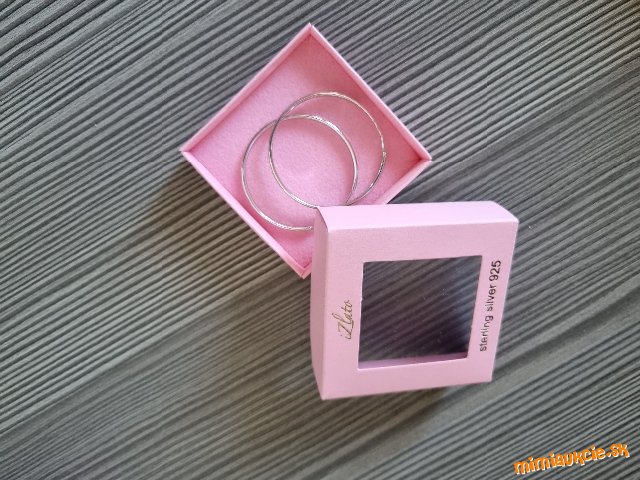 nové strieborné náušnice kruhy s krabičkou
