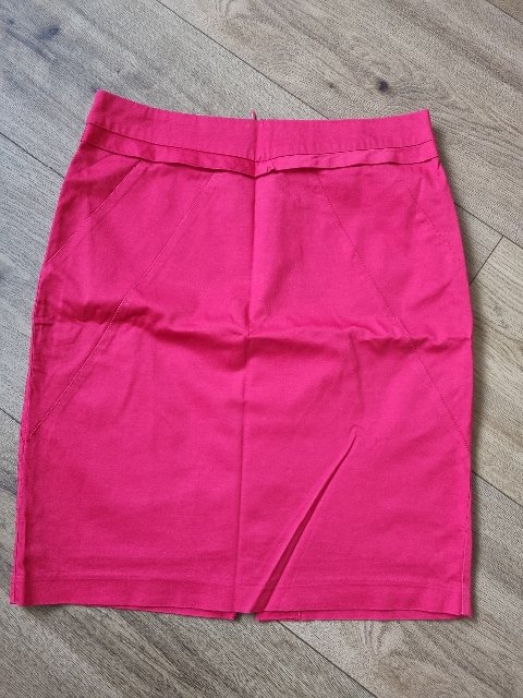 malinová elastická sukňa Orsay veľ. 40