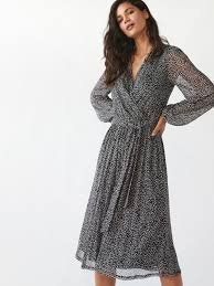 vkusné denné čierno biele tylové šaty Mohito