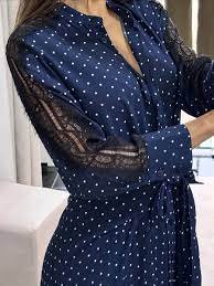 skvelé modro biele gulkované šaty s čipkou zara