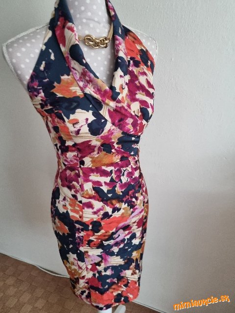 krásne farebné šaty okolo krku GUESS veľ. XS