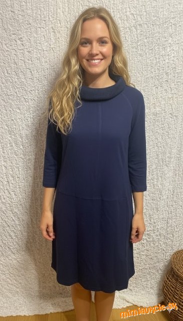 teplé slivkovo modré šaty s rolákom Tatuum