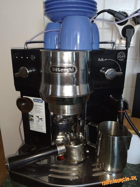 Kávovar Delonghi