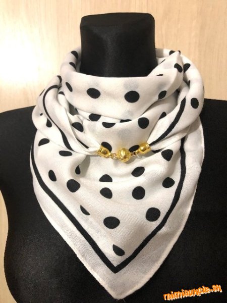 KRÁSNA ŠATKA S MAGNETICKYM ZAPÍNANÍM