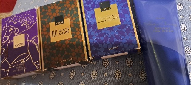 Far away beyond the moon plus telove mlieko, far away rebel, Black suede