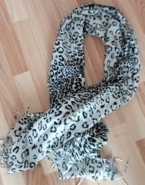 Dámsky šál na zimu