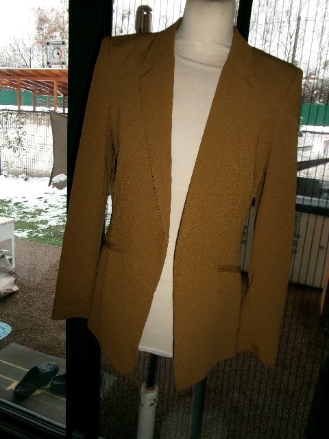 DÁMSKE sako H&M bez zapínania...................OD EURA - KP