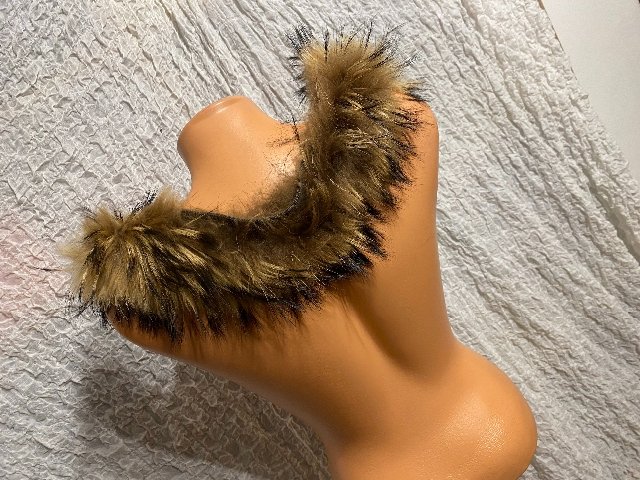 pravý mýval  na kapucnu - prírodná kožušina MYVAL