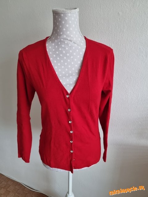 krásny červený svetrík s kamienkovými gombíkmi veľ. 38