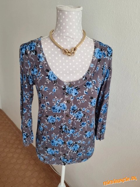 sivo-modrý kvetinkový svetrík Orsay veľ. S