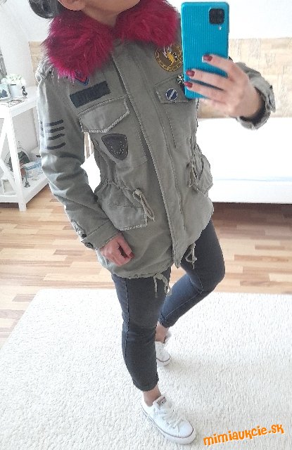 Zimná párka BERSHKA S/M