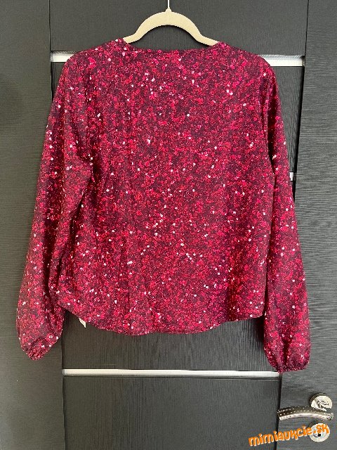 *** Nádherný top vo veľ. L ***