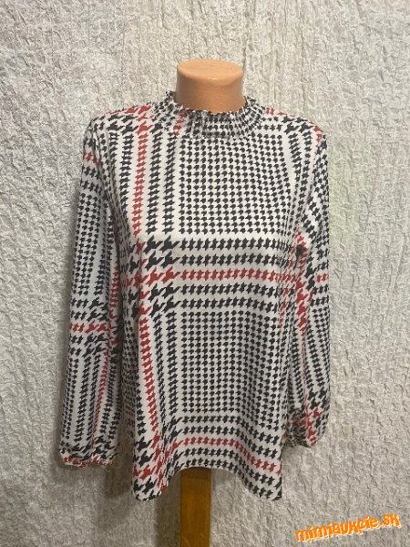 Bluzka.,tenka,vzdušná...44...