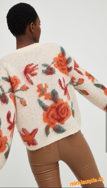 Kvalitný vlnený svetrík