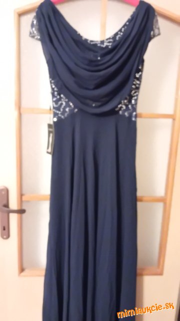 Damske alebo dievčenske šaty