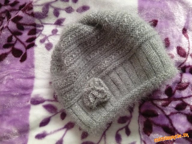 nová sivá  mäkučká dámska pletená čiapka s visačkou