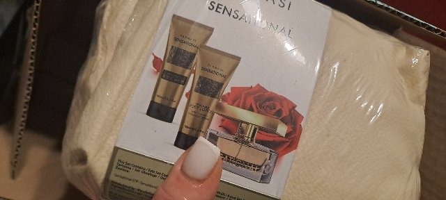 Set sensational farmasi trio v kapsicke kozmetickej..vo folii