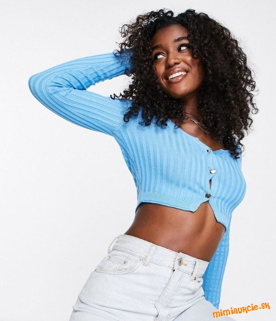 Krátky rebrovaný svetrík