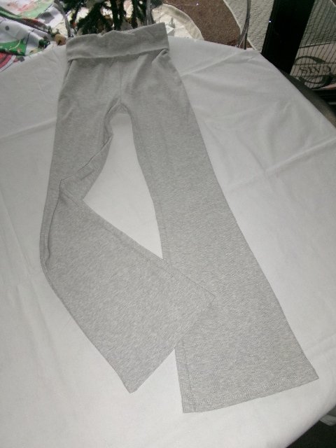 tepláčky LINDEX bavlnené...........na 12-13 rokov..............OD EURA - VB