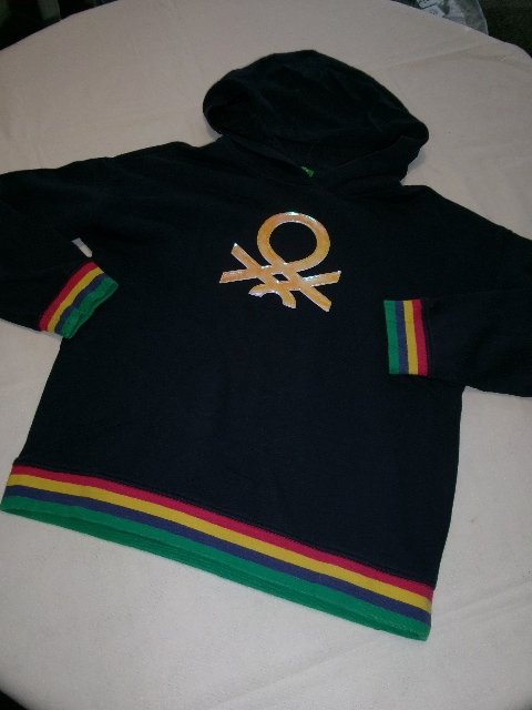 mikina BENETTON unisex............na 11-12 rokov..................OD EURA - Mo