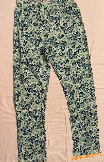 Damske pyzamko spodok