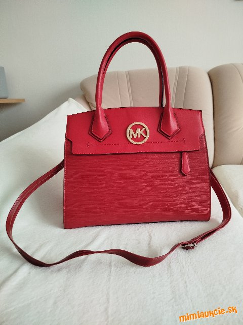 Krásna červená kabelka Michael Kors