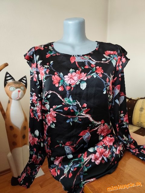 Pekné sviatočné šaty