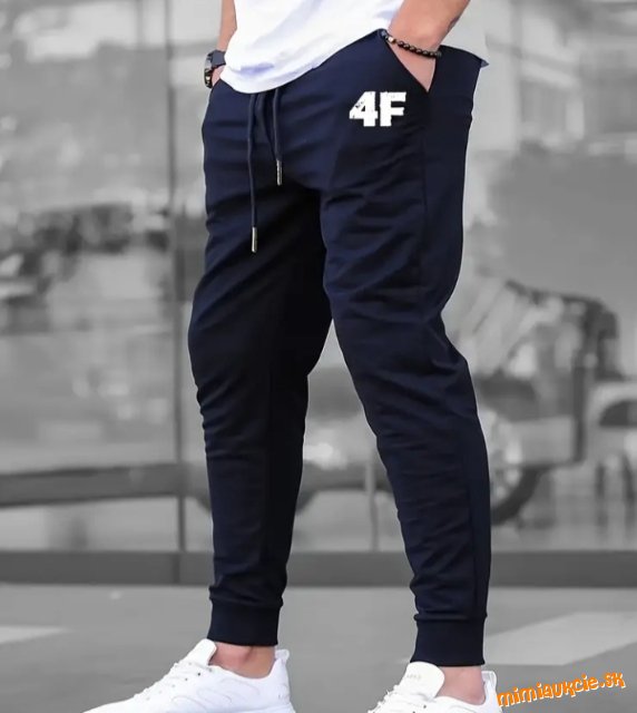 Nové teplákové nohavice L