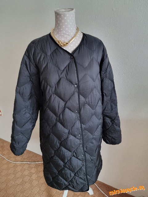 čierna tenká páperová dlhá bunda XL/XXL