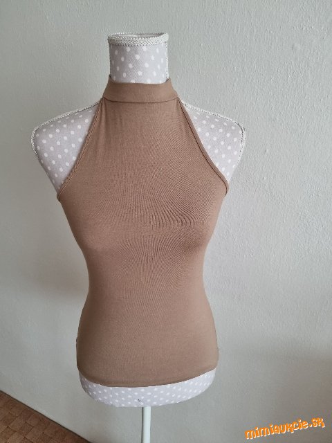 nový krémový top okolo krku Reserved M s visačkou