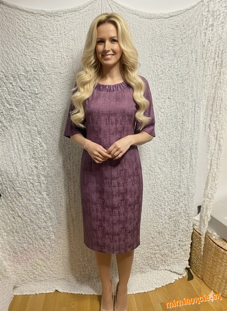 nádherné purpurové šaty Jasper