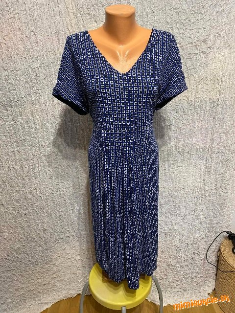 Nádherné denné pohodlné šaty Max Mara