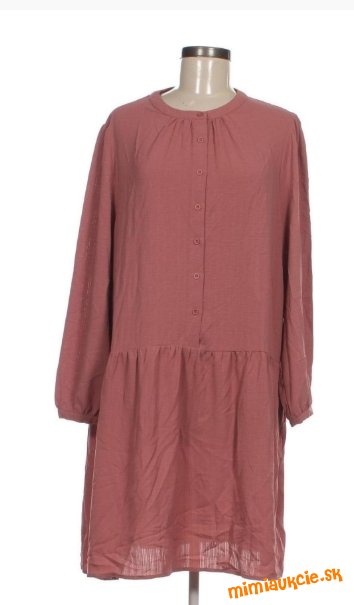 Prekrásny...kúsok..........šaty....vel....48