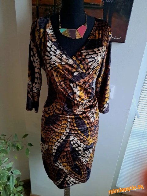 ❤️Krásne zamatové šaty❤️