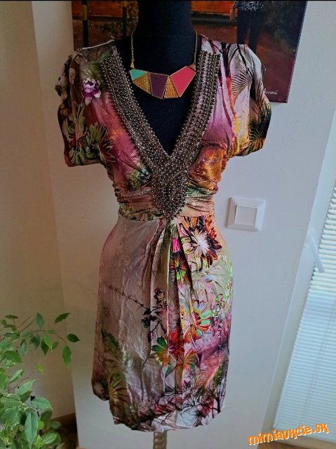 ❤️Krásne farebné šaty❤️