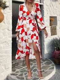 krásne bielo pudrovo oranžové zavinovacie šaty