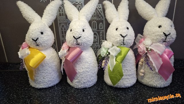 *** dekorácia zajko*** 24cm*** zelená mašľa***