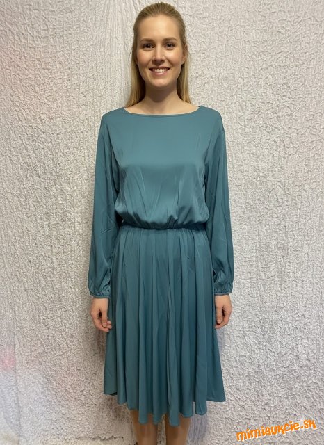krásne zelené viskozové šaty