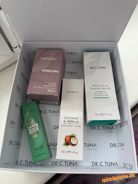 Kozmetický balíček s krabicou neotvorený