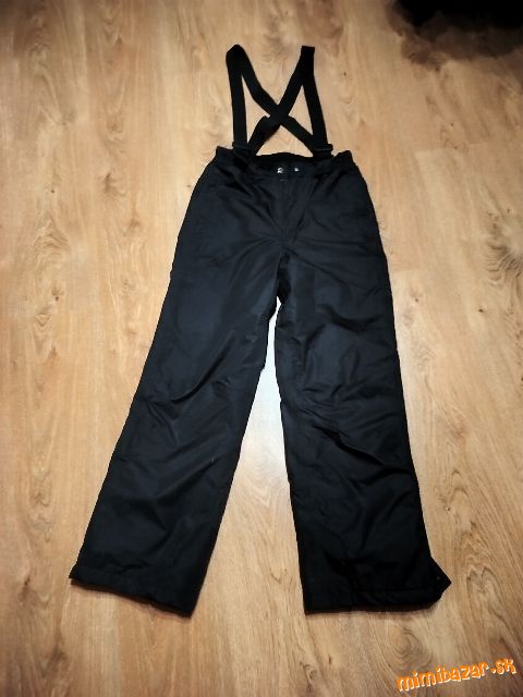 Čierne lyžiarske nohavice
