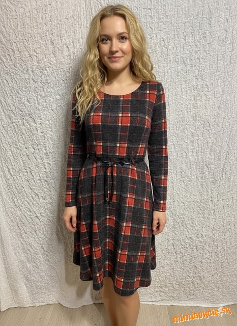 teplé vlnené denné kárované šaty Yumi