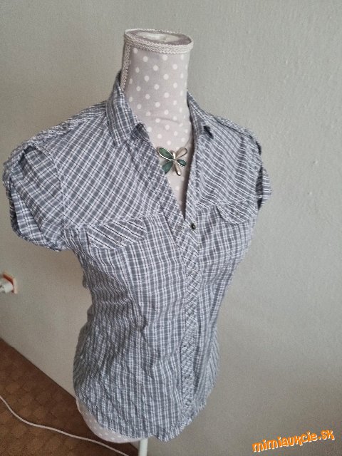 sivo-biela károvaná košeľa veľ. S