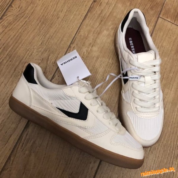 BERSHKA….RETRO TENISKY….v.35….PC-26e